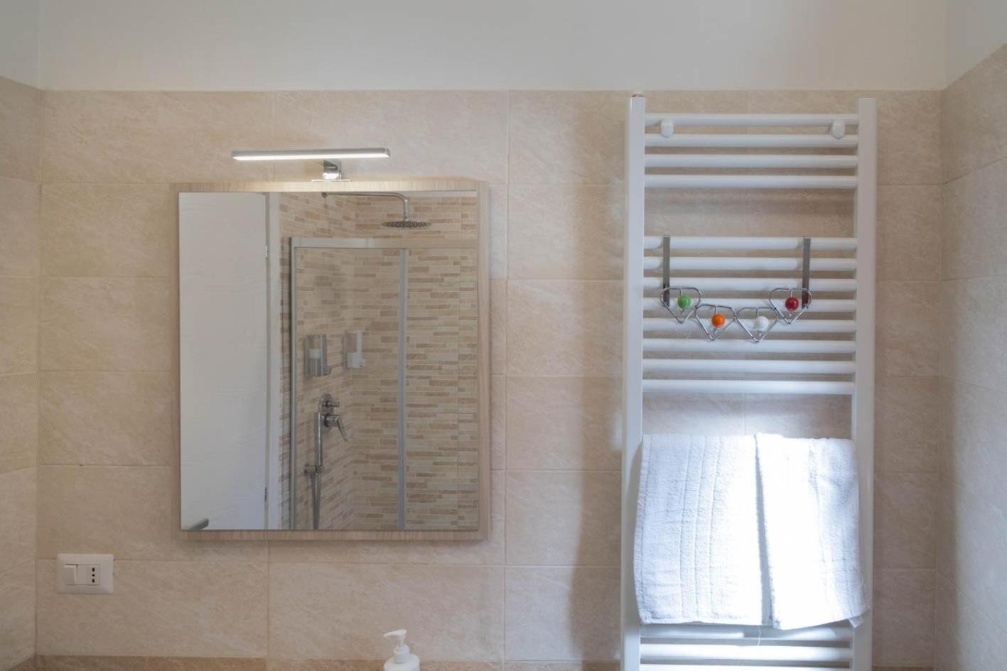 Let It B&B Apartment 살레르노 객실 사진